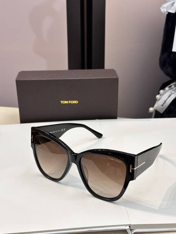 Tom Ford Sunglasses Top Quality TOS01332
